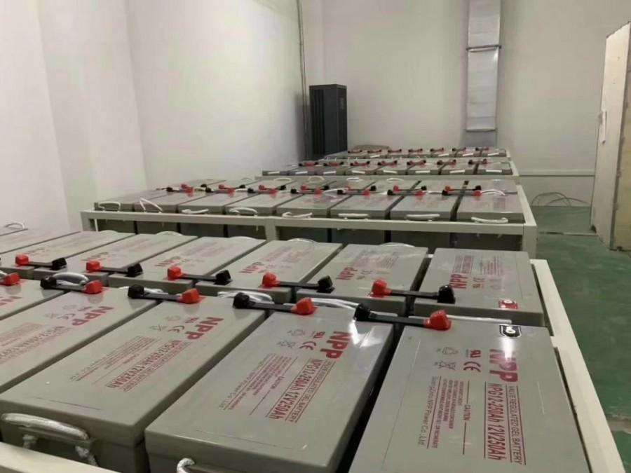 耐普蓄电池维护和清洁方法